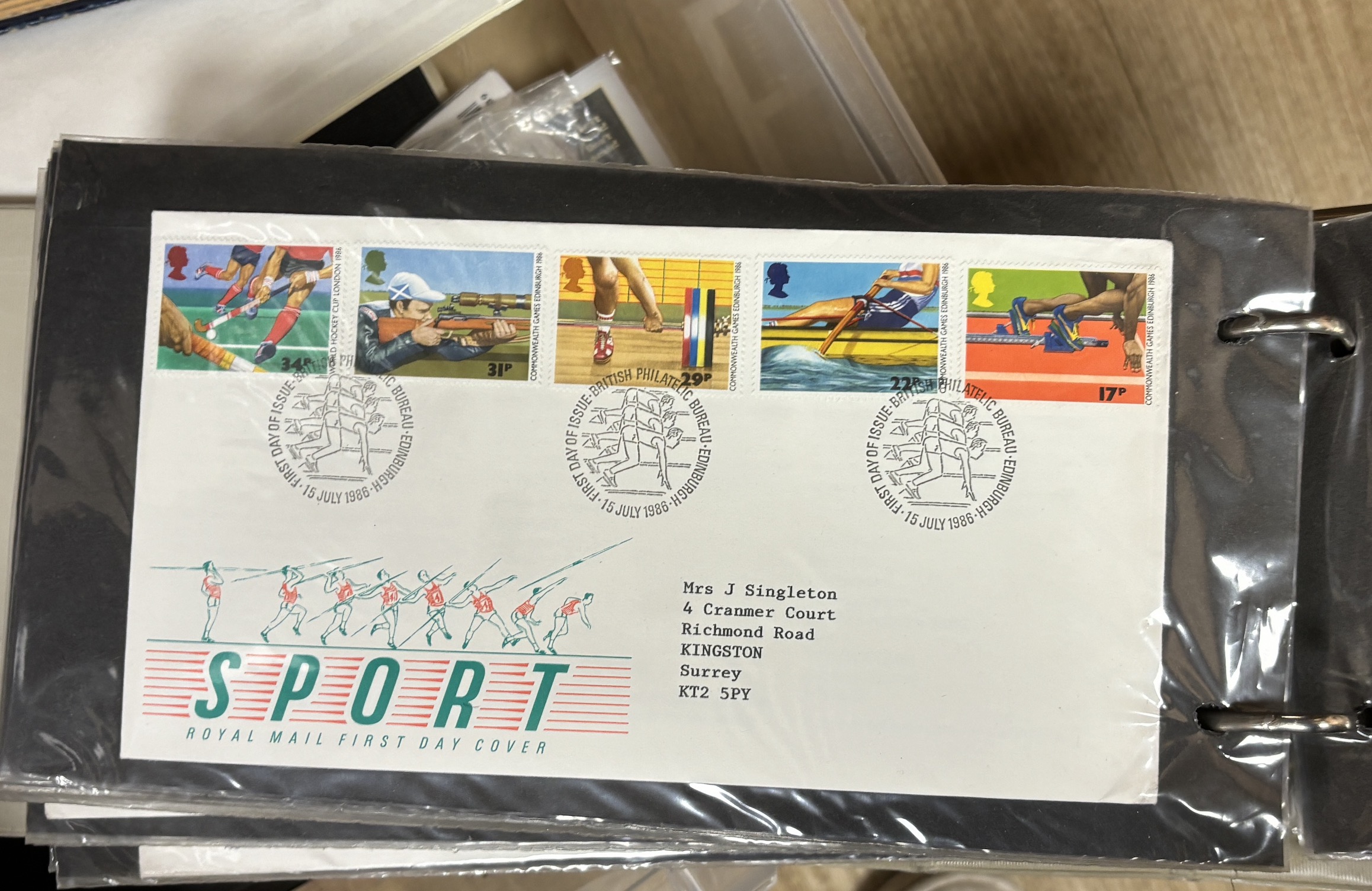 A quantity of assorted world stamps and covers